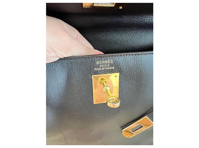 Hermès Kelly 32 de piel Courchevel marrón oscuro - vista 4