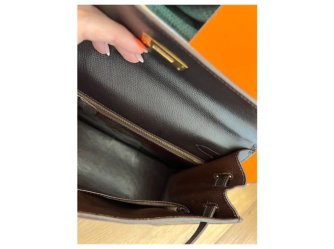 Hermès Kelly 32 de piel Courchevel marrón oscuro - vista 5