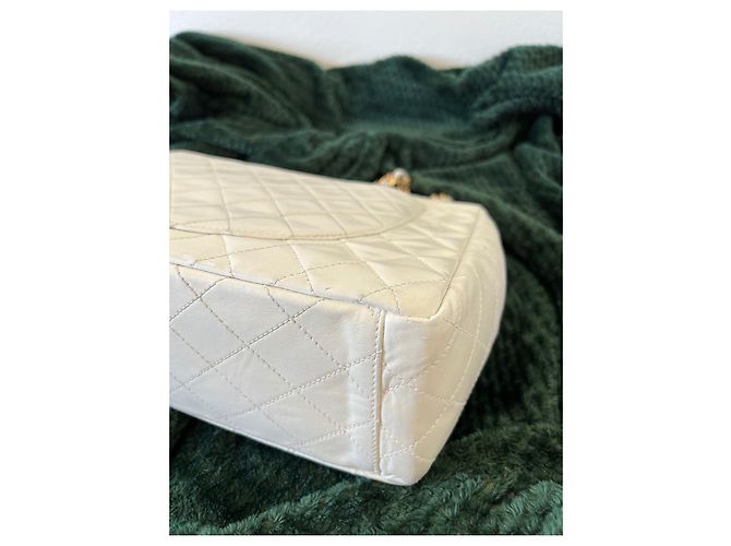 Timeless Chanel Maxi-Logo-Klappe Weiß - Ansicht 17
