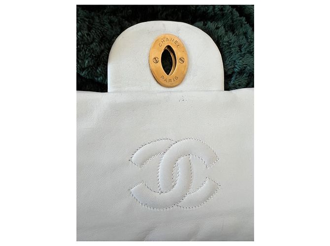 Timeless Chanel Maxi-Logo-Klappe Weiß - Ansicht 6