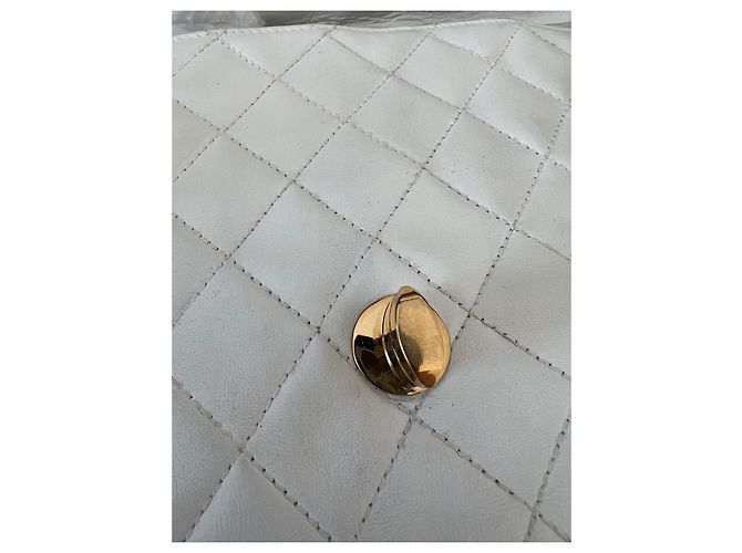 Timeless Chanel Maxi-Logo-Klappe Weiß - Ansicht 7