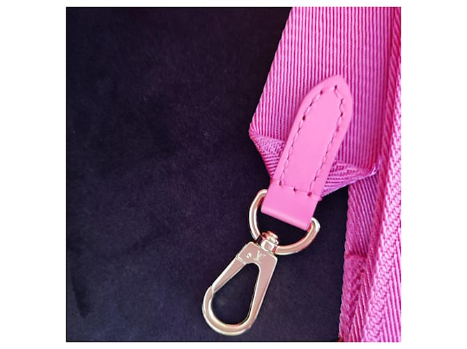 Louis Vuitton oltre la Luna Rosa - vista 12