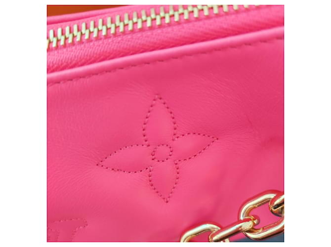 Louis Vuitton oltre la Luna Rosa - vista 5
