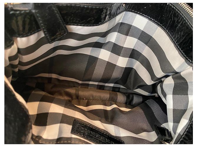 Autre Marque Borsa Burberry in vernice nera a spalla Nero - vista 10