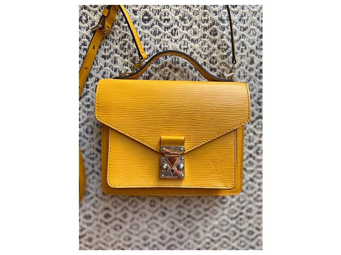 Borsa a tracolla Louis Vuitton Monceau in pelle Epi gialla Giallo - vista 14
