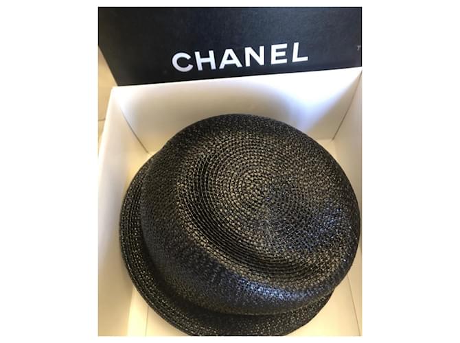 Cappello Chanel nero in poliammide - vista 2