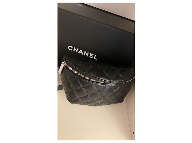 Chanel Bolsa de cinto uniforme Preto - vista 2