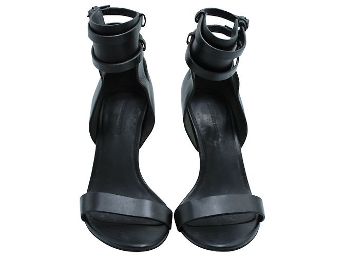Sandalias de tacón con tira al tobillo en cuero negro de Alexander Wang - vista 2