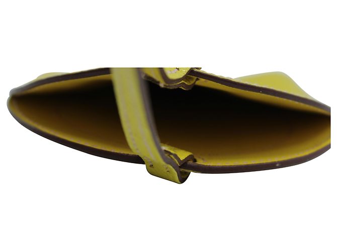 Capa para celular Hermès In-the-Loop To Go GM Verso em couro de cabra amarelo - vista 3