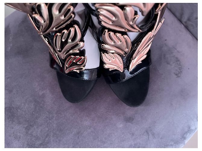 Sandali Giuseppe Zanotti in scamosciato nero - vista 5