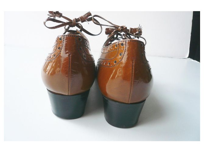 Hermès HERMES Derby in vernice caramello T37 IT - vista 5