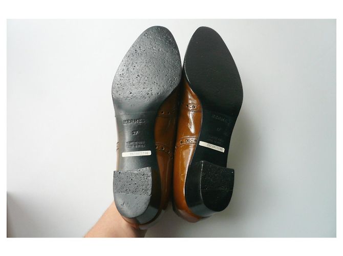 Hermès HERMES Derby in vernice caramello T37 IT - vista 6