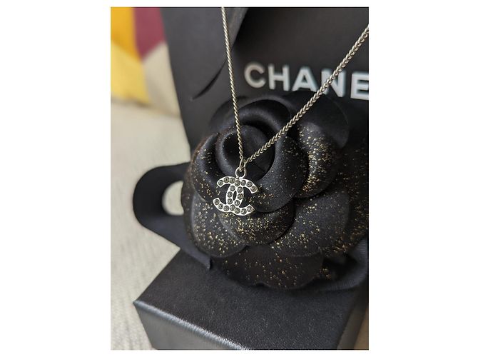 Chanel CC B12V logo classico intramontabile cofanetto per collana in cristallo docs Argento - vista 2