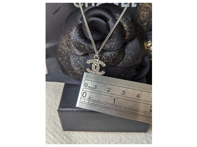 Chanel CC B12V logo classico intramontabile cofanetto per collana in cristallo docs Argento - vista 3