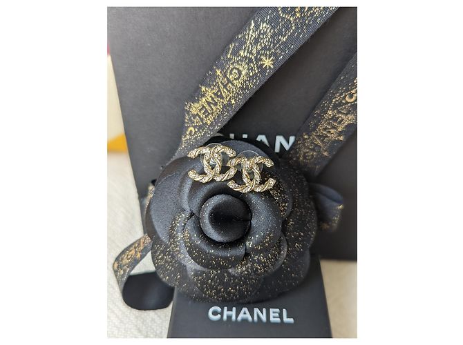 Chanel CC 13P Orecchini con logo in cristallo intrecciato scatola hardware color oro D'oro - vista 8