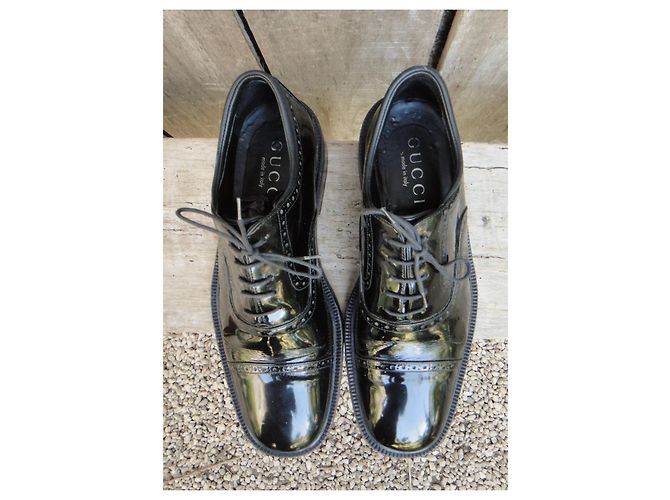 Scarpe Richelieu Gucci nere in pelle verniciata 43,5 FR Nero - vista 2