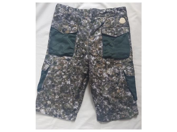 Short Cargo Moncler Imprimé Camouflage Vert Coton - vue 3