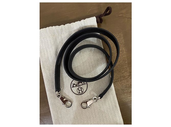 Hermès Kelly Retourné 32 Taurillon Clemence Nero Pelle - vista 12