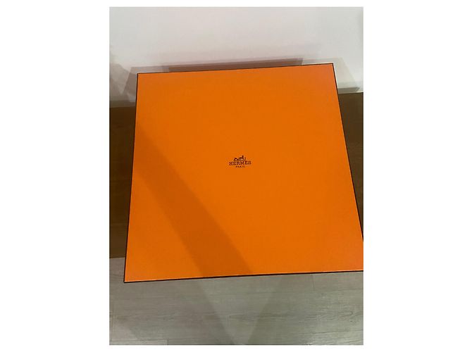 Hermès Kelly Retourné 32 Taurillon Clemence Nero Pelle - vista 15