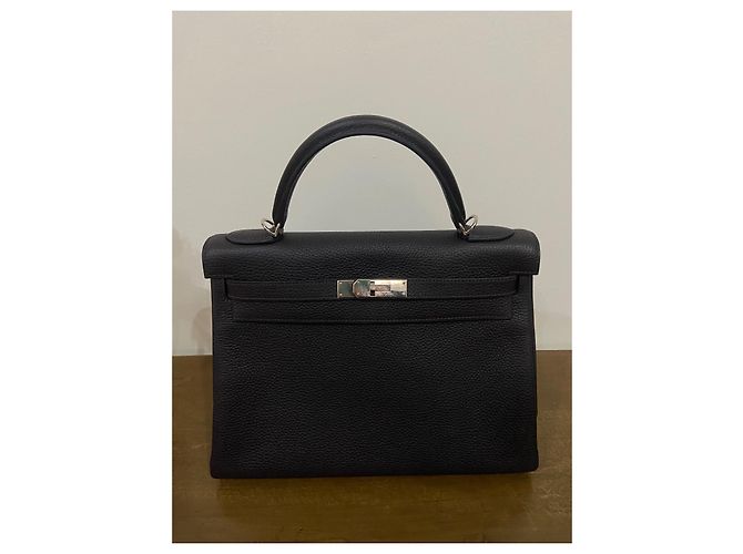 Hermès Kelly Retourné 32 Taurillon Clemence Nero Pelle - vista 2
