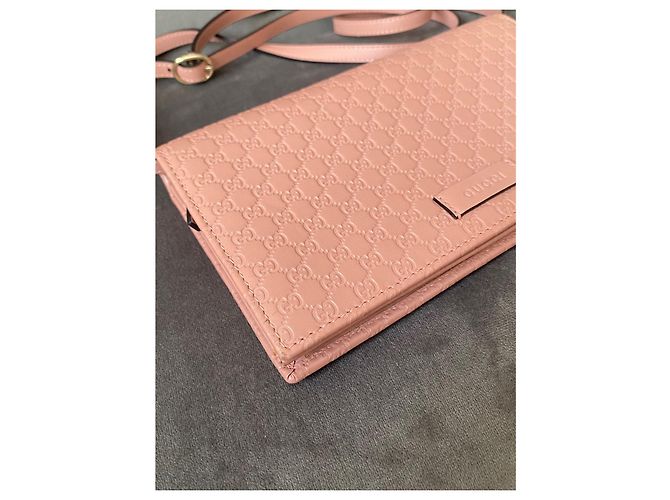 Borsa a tracolla Gucci Micro Guccissima in pelle rosa - vista 7