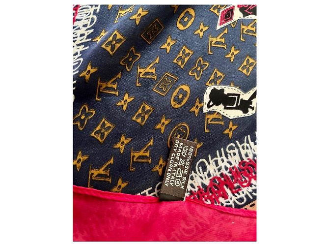 Foulard in seta Louis Vuitton Mapamundi Monogramma Multicolore - vista 4
