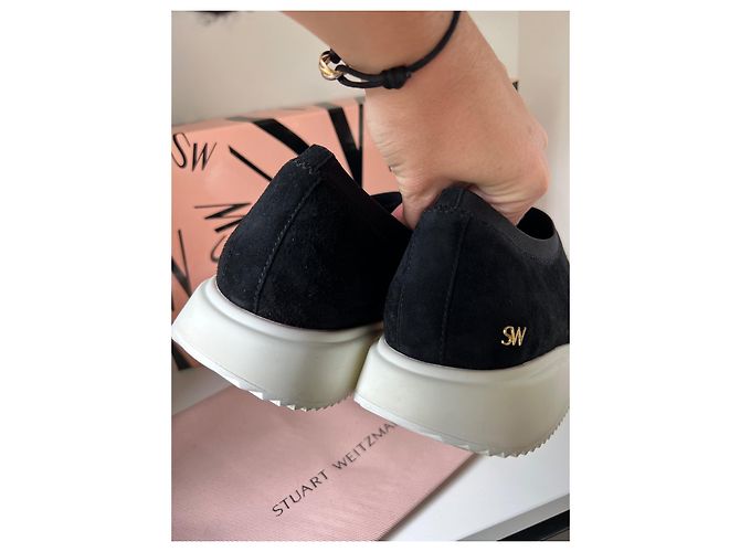 Stuart Weitzman Maxie Slip On Sneaker Schwarz Wildleder - Ansicht 4