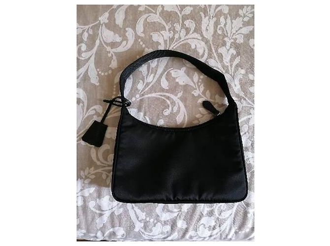 Prada Nylon re - vista 5
