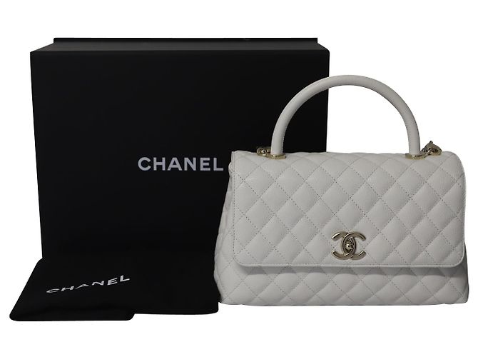 Bolsa Chanel Diamond acolchoada com alça superior em couro caviar branco - vista 8