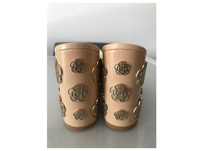 Chanel zuecos Beige - vista 3