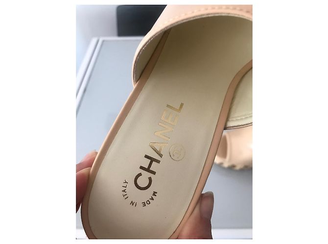 Chanel zuecos Beige - vista 5