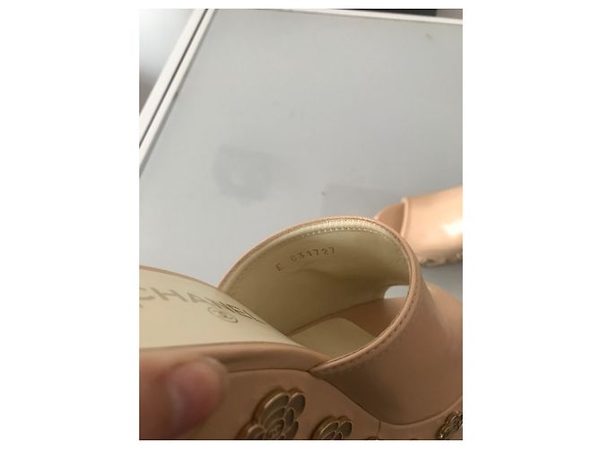 Chanel zuecos Beige - vista 6