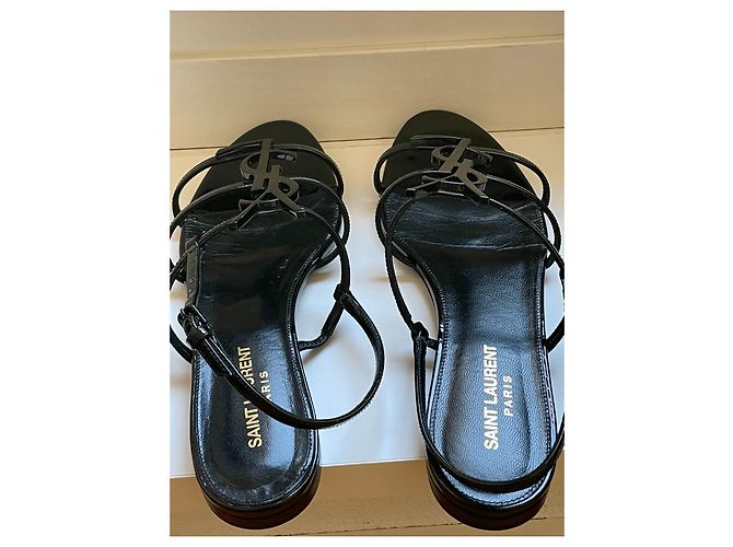 Sandali Cassandra Yves Saint Laurent neri in vernice Nero - vista 2