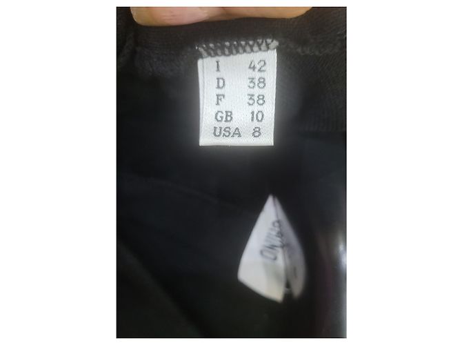 Schwarzes Strickkleid von Moschino - Ansicht 7