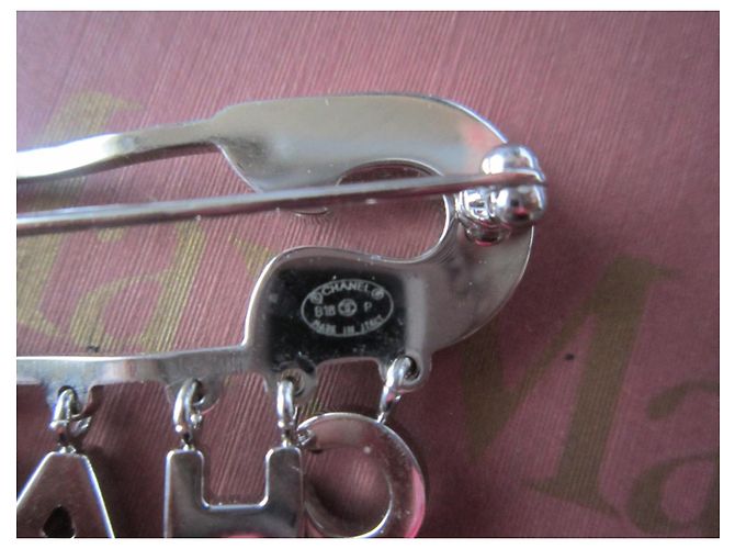 Spilla Chanel in metallo argentato Argento - vista 4