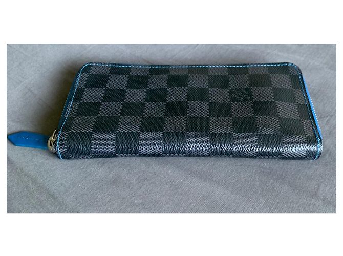 Louis Vuitton Vertical Zippy Damier Graphite Wallet - view 4