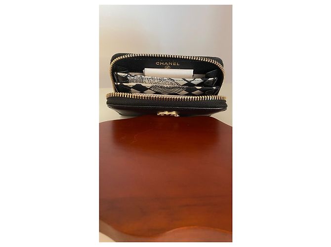 Girl Beautiful Chanel zipped card holder Black - view 4