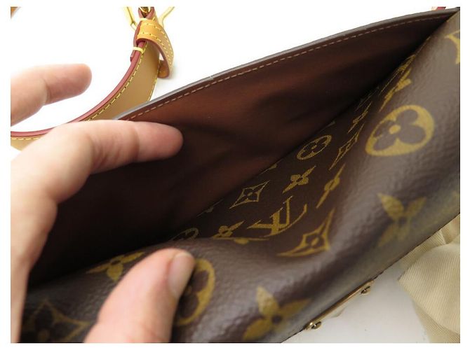 NUOVA LOUIS VUITTON MARSUPIO S LOCK BELT PM M44667 BORSA A BORSA MONOGRAM IN TELA Marrone - vista 18