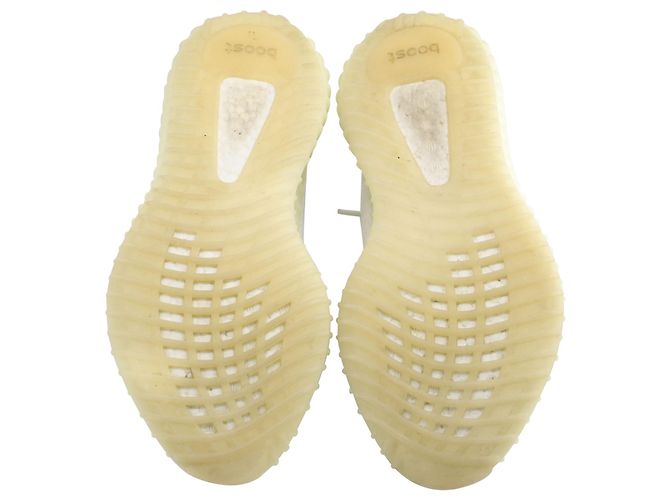 Yeezy Boost Knit 350 V2 in Triple White Spandex - view 5