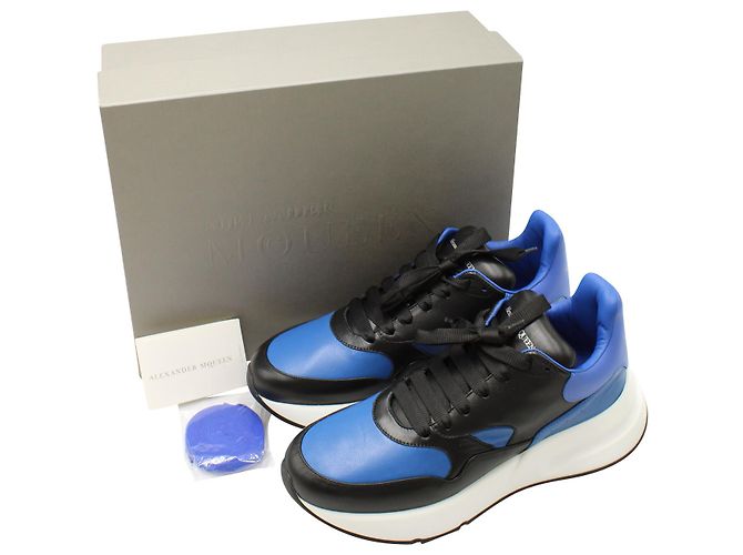 Alexander McQueen Baskets Runner Oversize en Cuir de Veau Bleu et Noir Cuir - vue 10