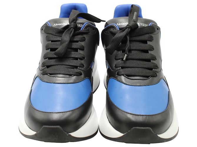 Alexander McQueen Baskets Runner Oversize en Cuir de Veau Bleu et Noir Cuir - vue 2