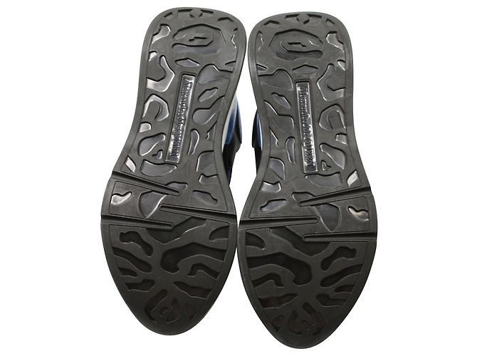 Alexander McQueen Baskets Runner Oversize en Cuir de Veau Bleu et Noir Cuir - vue 8