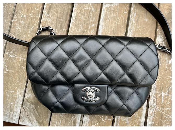 Marsupio Chanel Uniform Nero - vista 2