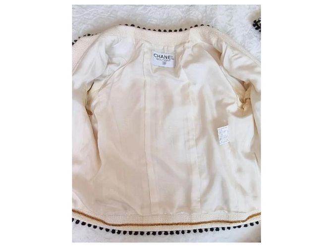 Chanel La petite veste noire Blanco roto - vista 3
