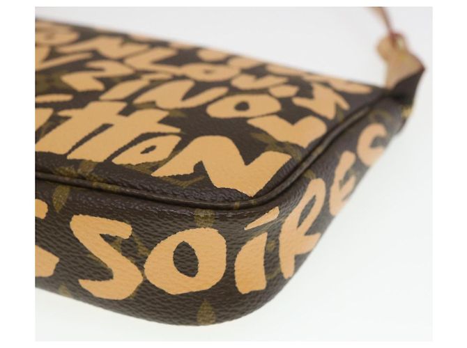 LOUIS VUITTON Monogram graffiti Pochette Accessori Pouch Orange LV Auth yk4130 Arancione - vista 16