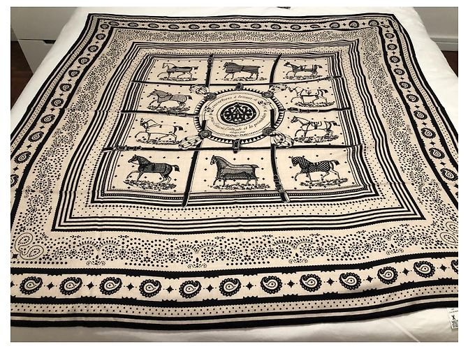 Hermès scialle 140 cms 70% cachemire 30% soie Crudo - vista 2