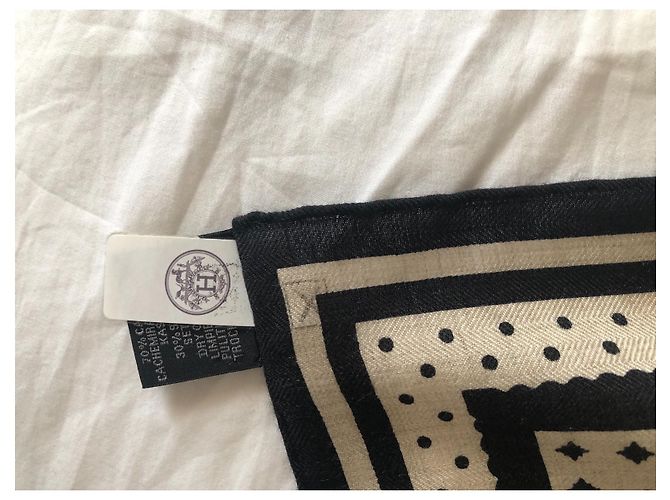 Hermès scialle 140 cms 70% cachemire 30% soie Crudo - vista 7