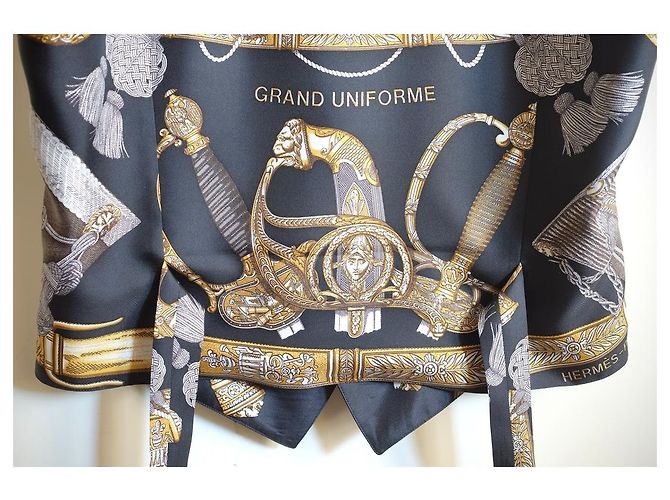 Seidenweste für Herren von Hermès Schwarz - Ansicht 8