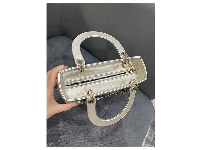 Limited Patch verzierte Lady Dior Handtasche Größe M Silber Hardware - Ansicht 3
