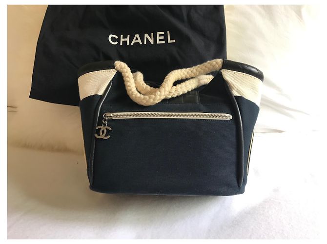 Borsa Chanel N in tela 5 Nero Bianco sporco - vista 11